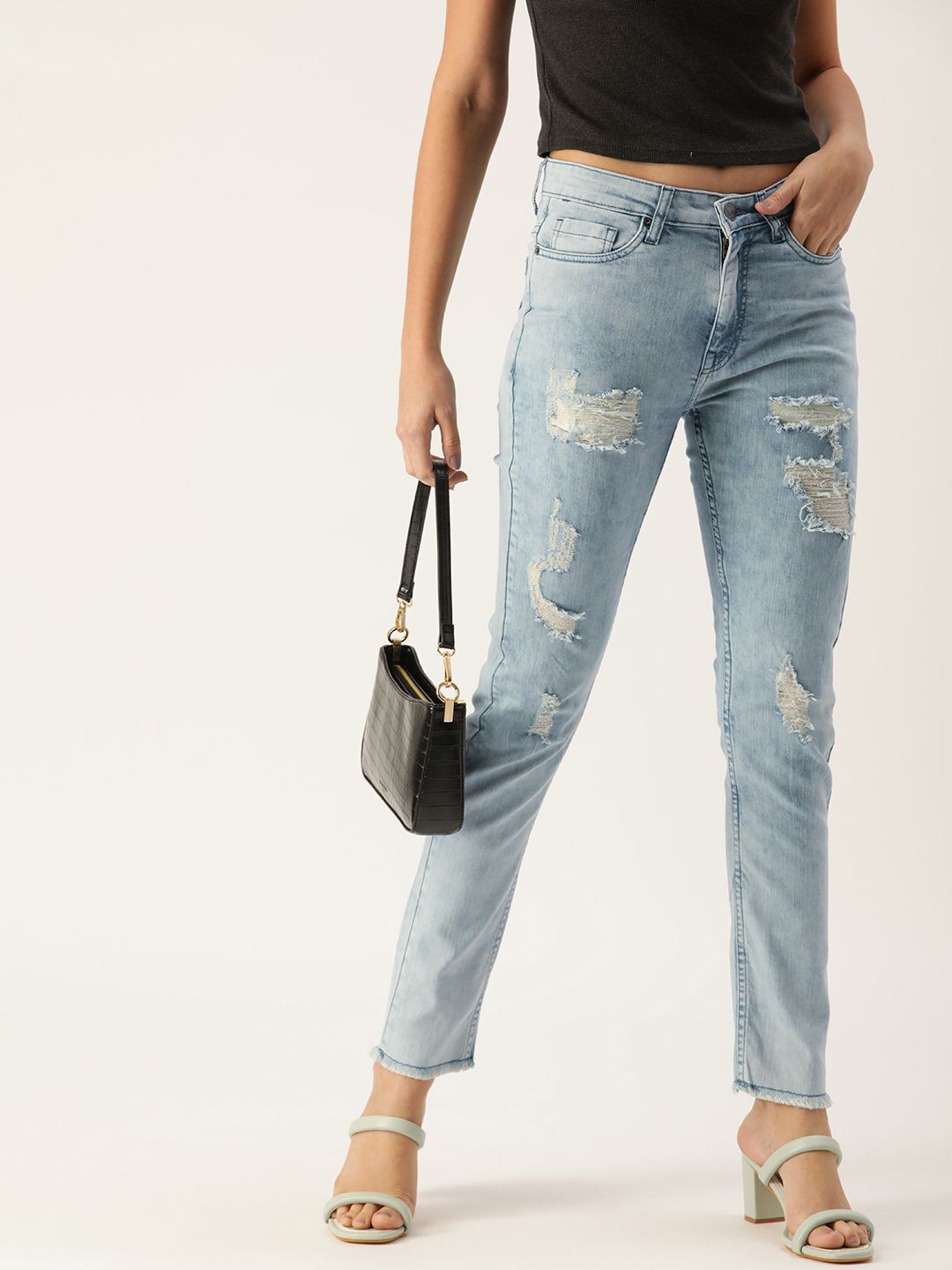 FOREVER 21 Women Blue Skinny Fit Mid-Rise Highly Distressed Heavy Fade Stretchable Jeans Price in India