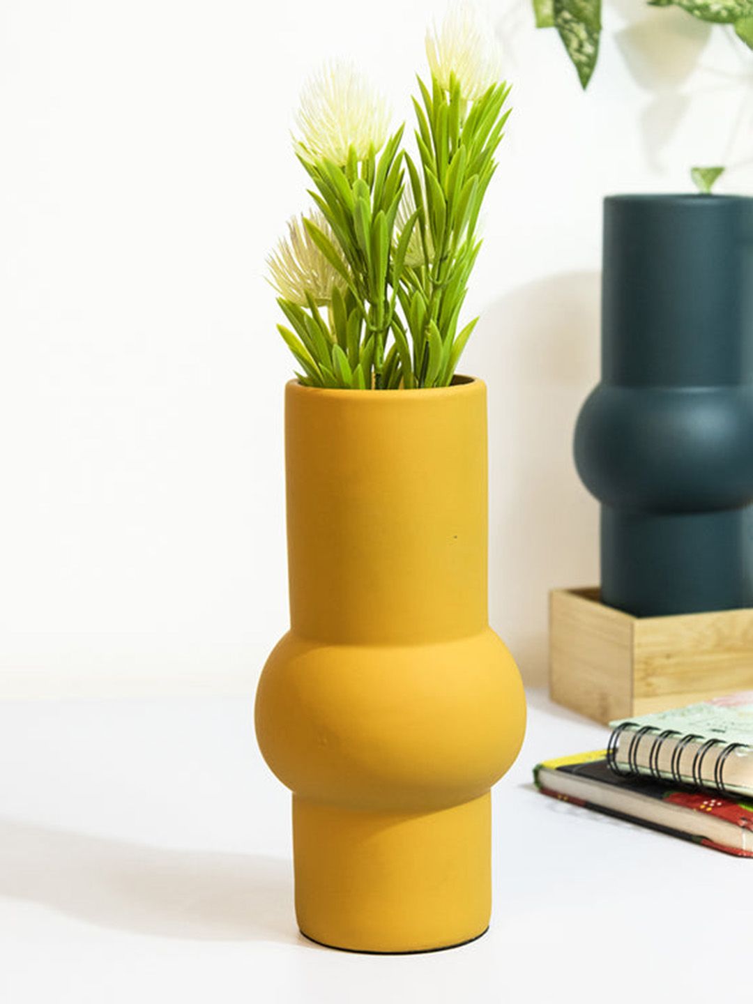MARKET99 Yellow Solid Ceramic Flower Vase Price in India