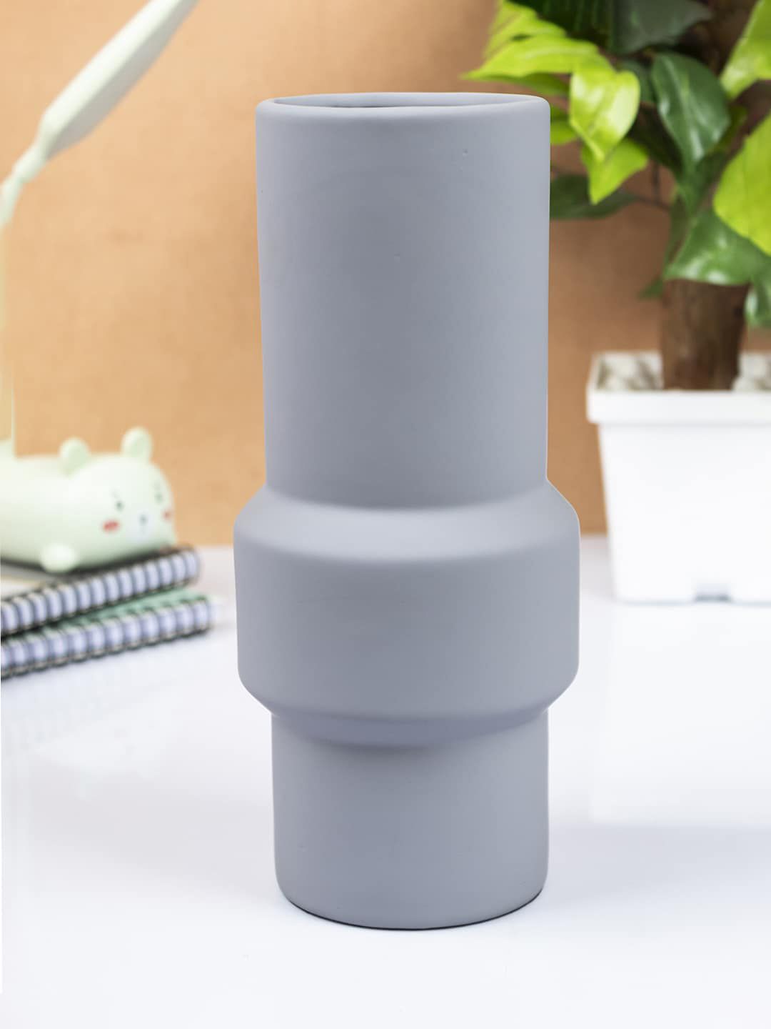 MARKET99 Grey Textured Ceramic Flower Vase Price in India
