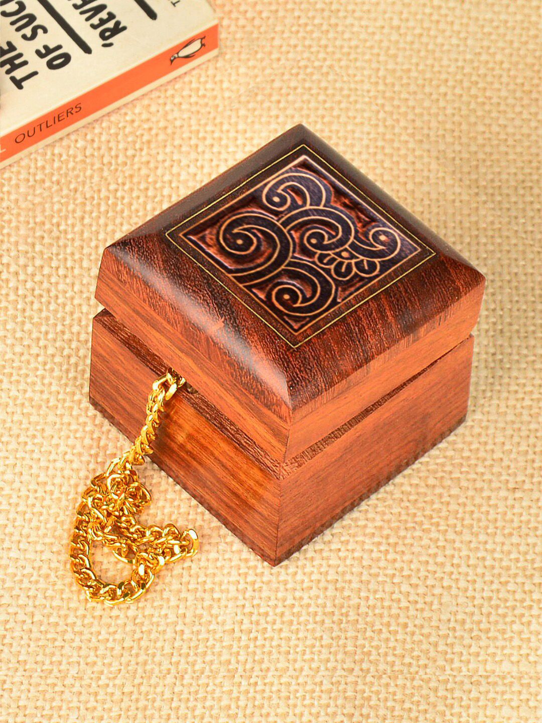 StyleMyWay Brown & Gold-Toned Self-Design Wooden Jewellery Organiser Price in India