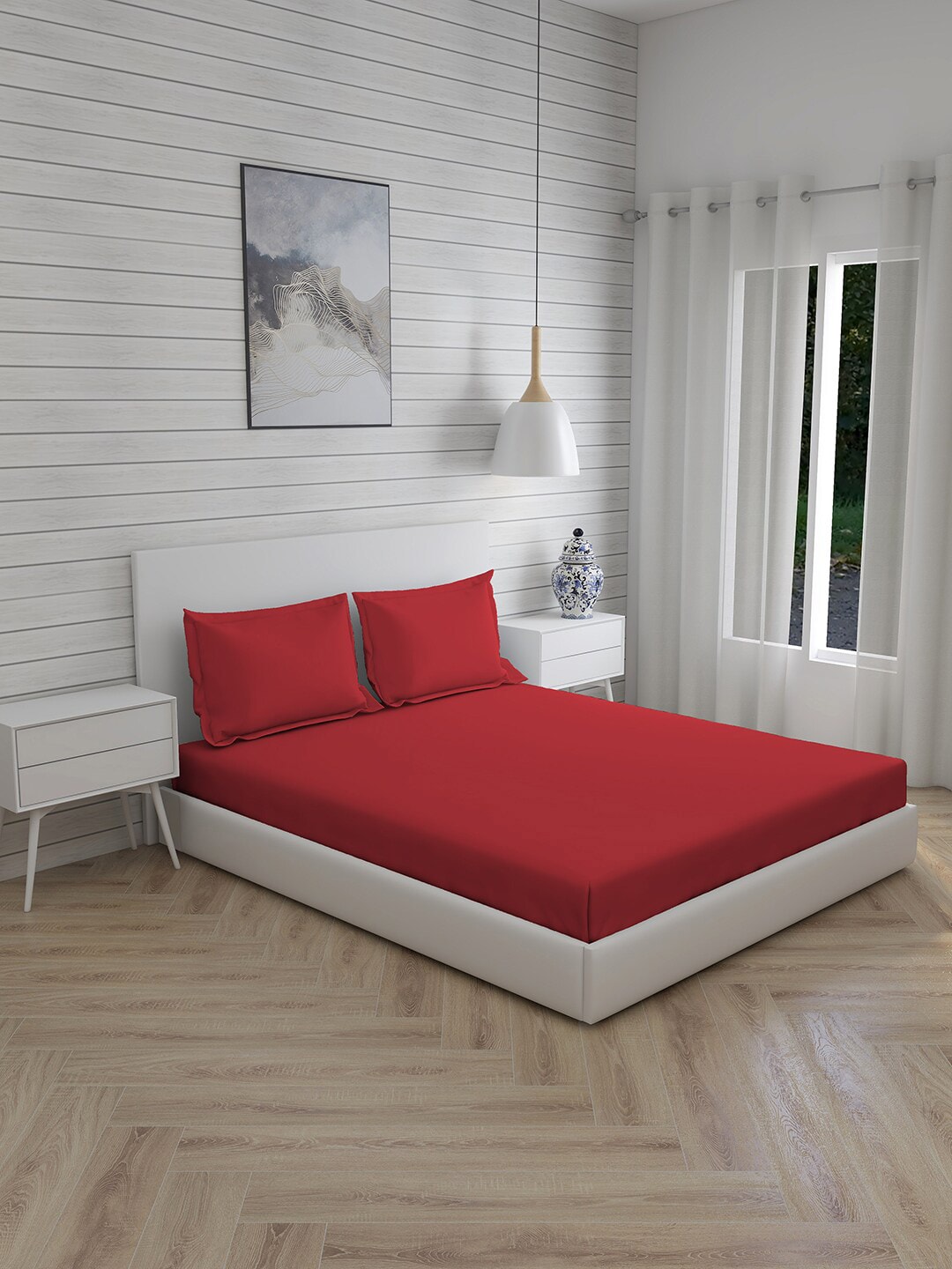 Layers Red 144 TC Double Solid Bed Sheet with 2 Pillow Covers Price in India