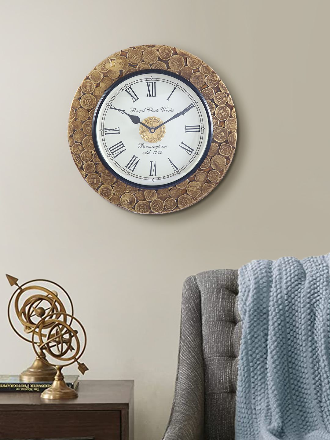 Aapno Rajasthan Gold-Toned Round Analogue Wall Clock Price in India