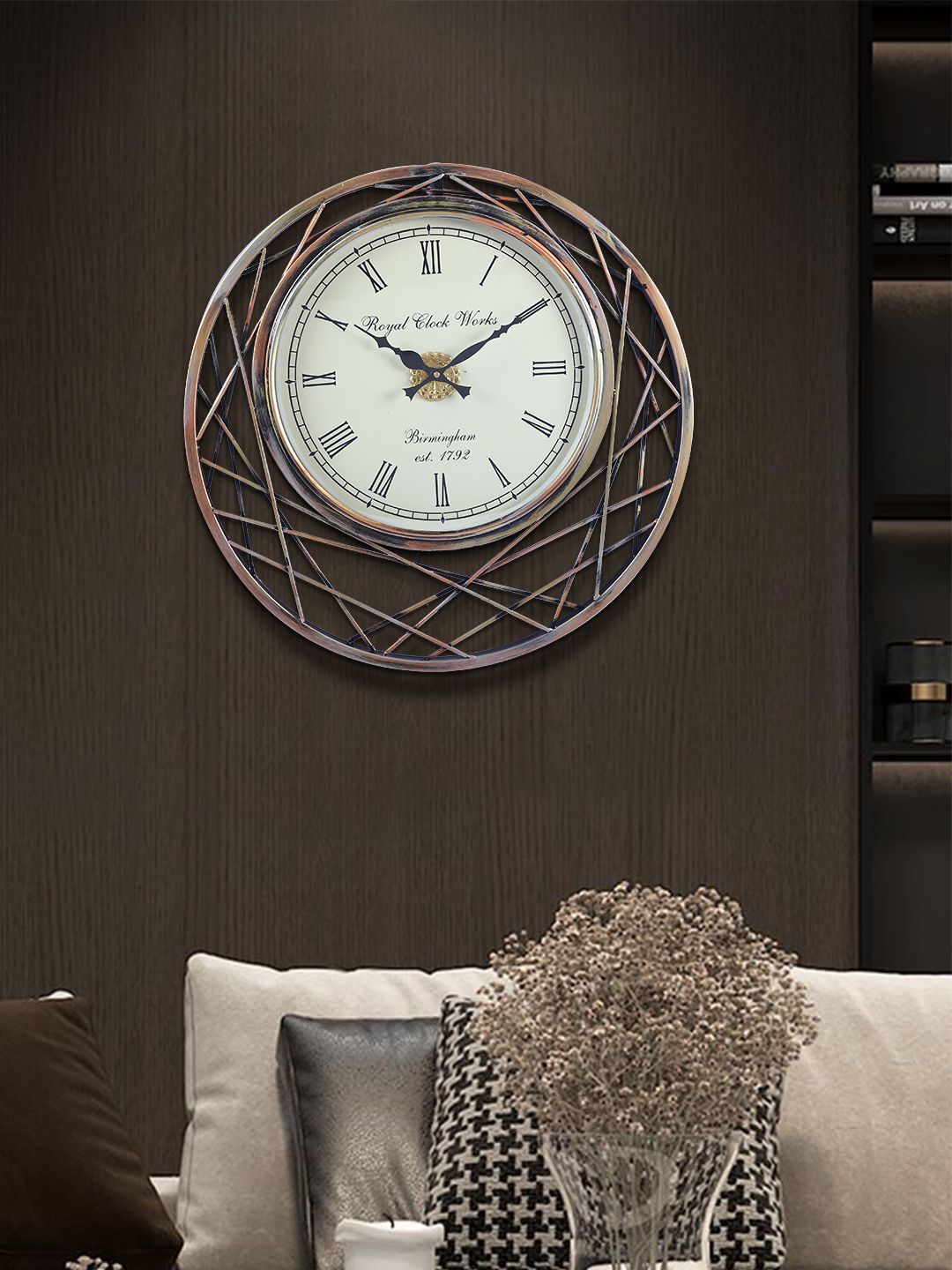 Aapno Rajasthan Aapno Rajasthan Copper-Toned & White Textured Contemporary Wall Clock