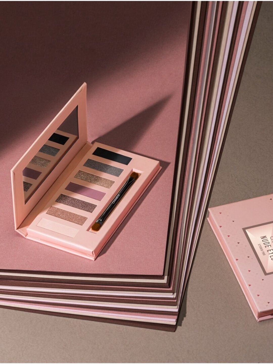 Chambor Studio Pro Eye Shadow Palette - Nude Eye 001