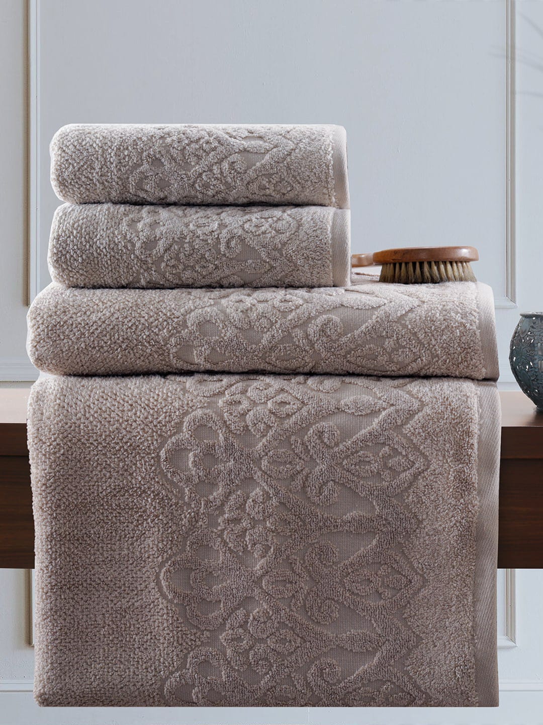MASPAR Set Of 4 Grey Self Design Pure Cotton 550 GSM Towel Set Price in India