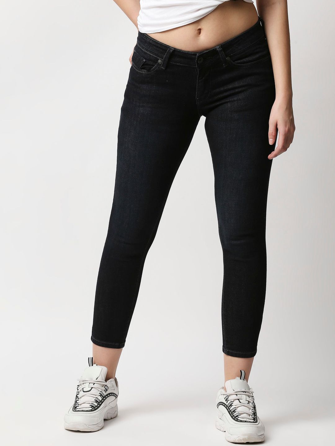 Pepe Jeans Women Black Skinny Fit Cotton Stretchable Jeans Price in India