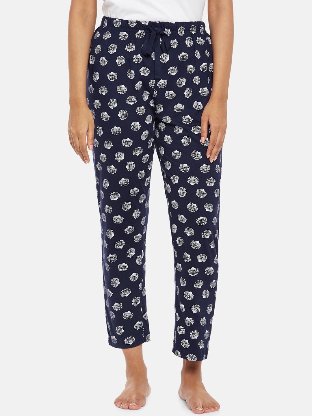 People Women Navy Blue & White Printed Pure Cotton Cropped Lounge Pants Price in India