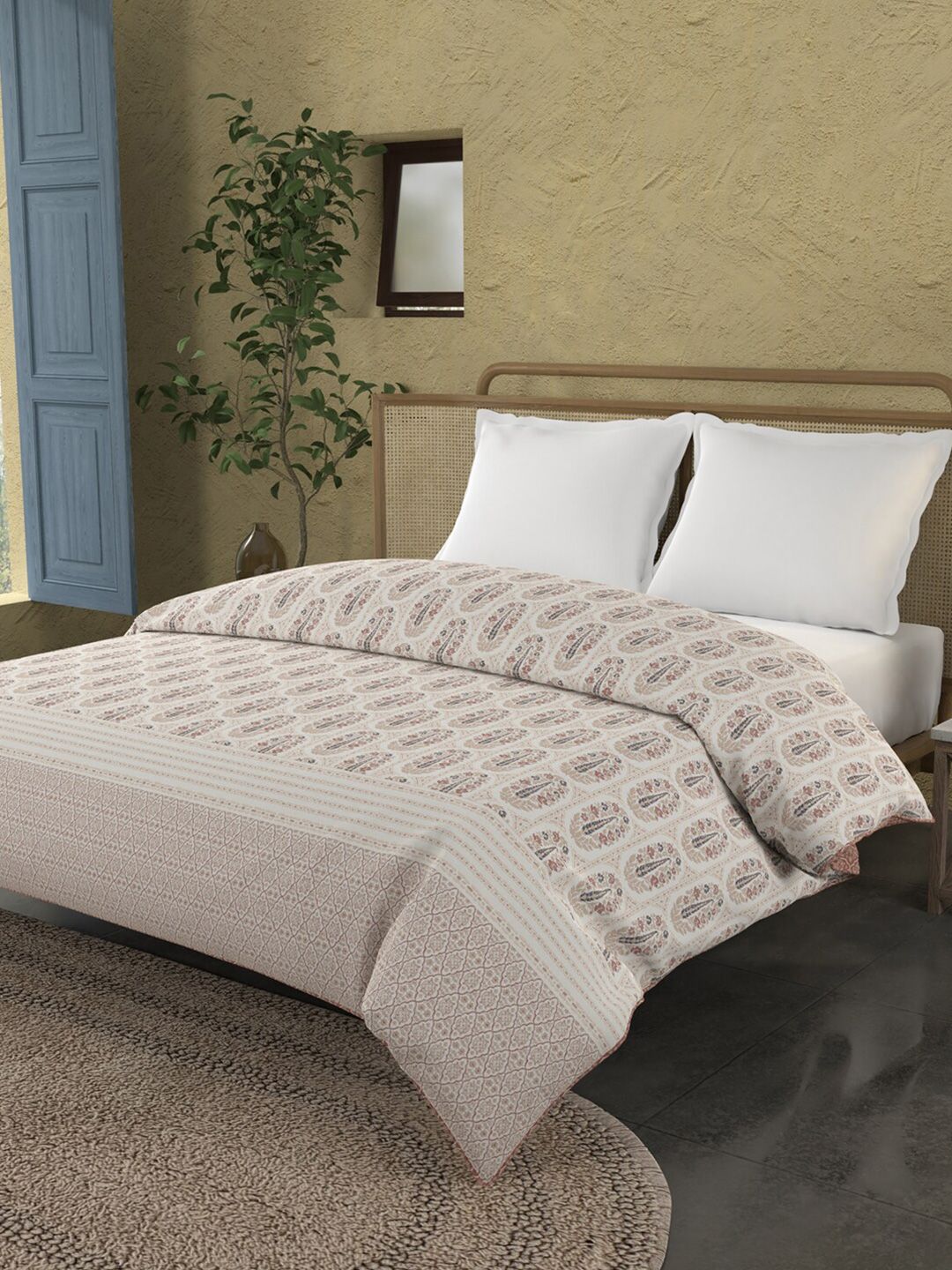 Trident Coral & White AC Room 150 GSM Double Bed Comforter Price in India