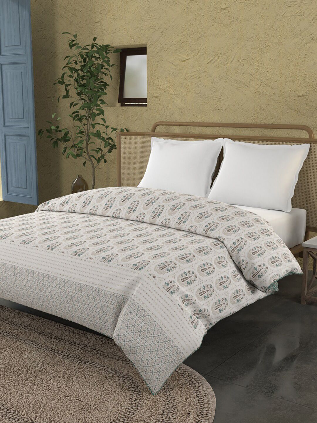 Trident Turquoise Blue & Off White Ethnic Motifs AC Room 144 GSM Double Bed Comforter Price in India