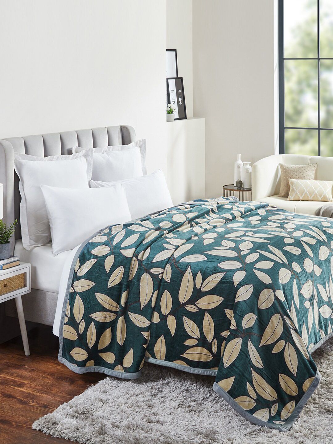 Trident Teal & Beige Floral AC Room 300 GSM Single Bed Blanket Price in India