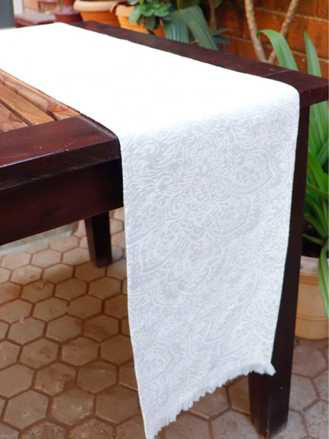 ZEBA Blue & White Floral Pure Cotton Table Runners Price in India