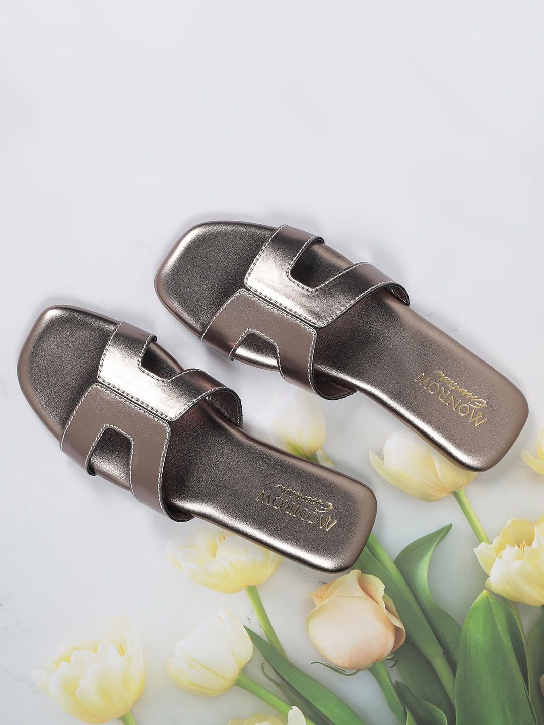 Monrow Women Gunmetal-Toned Open Toe Flats Price in India