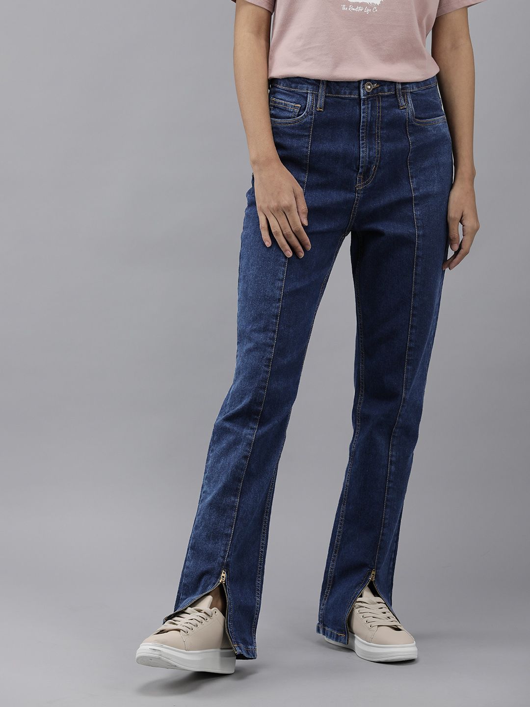 Roadster Women Blue Straight Fit Mid-Rise Stretchable Jeans Price in India