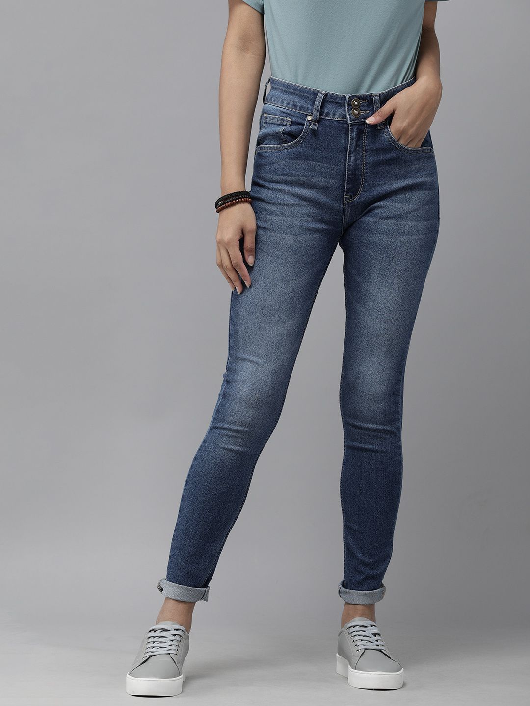 The Roadster Lifestyle Co Women Blue Skinny Fit High-Rise Light Fade Stretchable Jeans Price in India