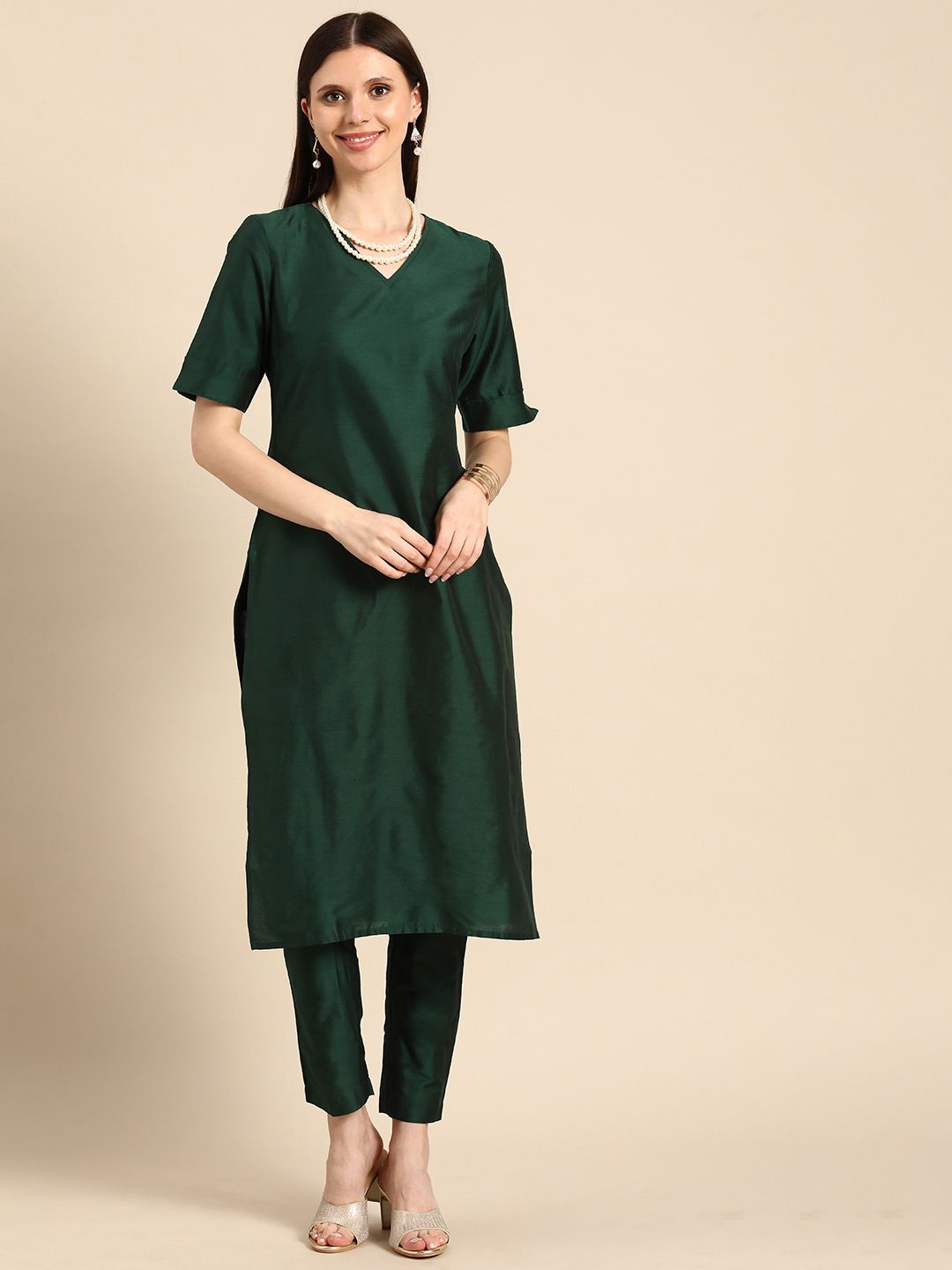 Anouk Women Dark Green Solid V-Neck Straight Kurta with Trousers Price in India