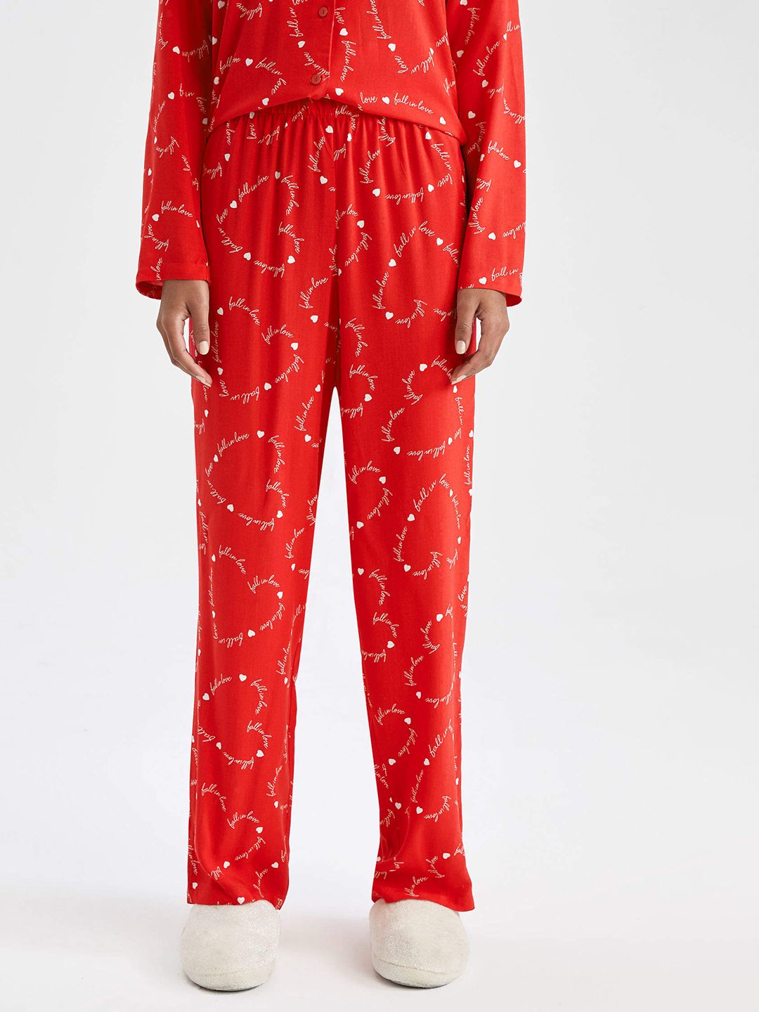 DeFacto Women Red & White Regular Fit Printed Lounge Pants Price in India