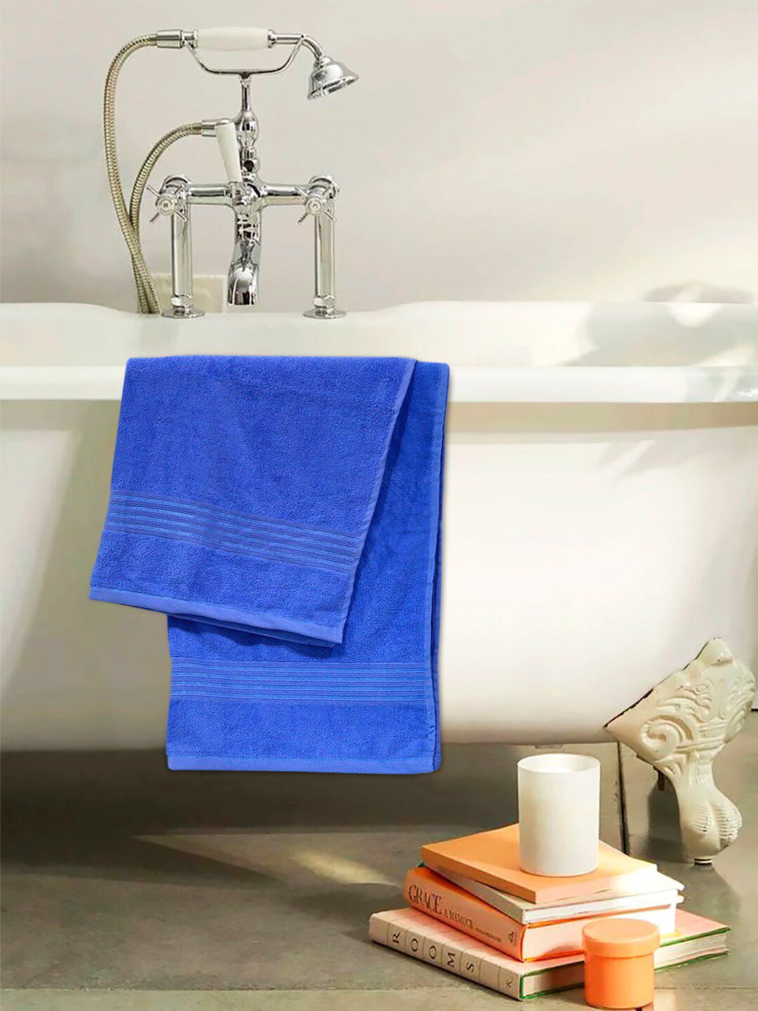 Divine Casa Blue Solid 500 GSM Cotton Bath Towel Price in India