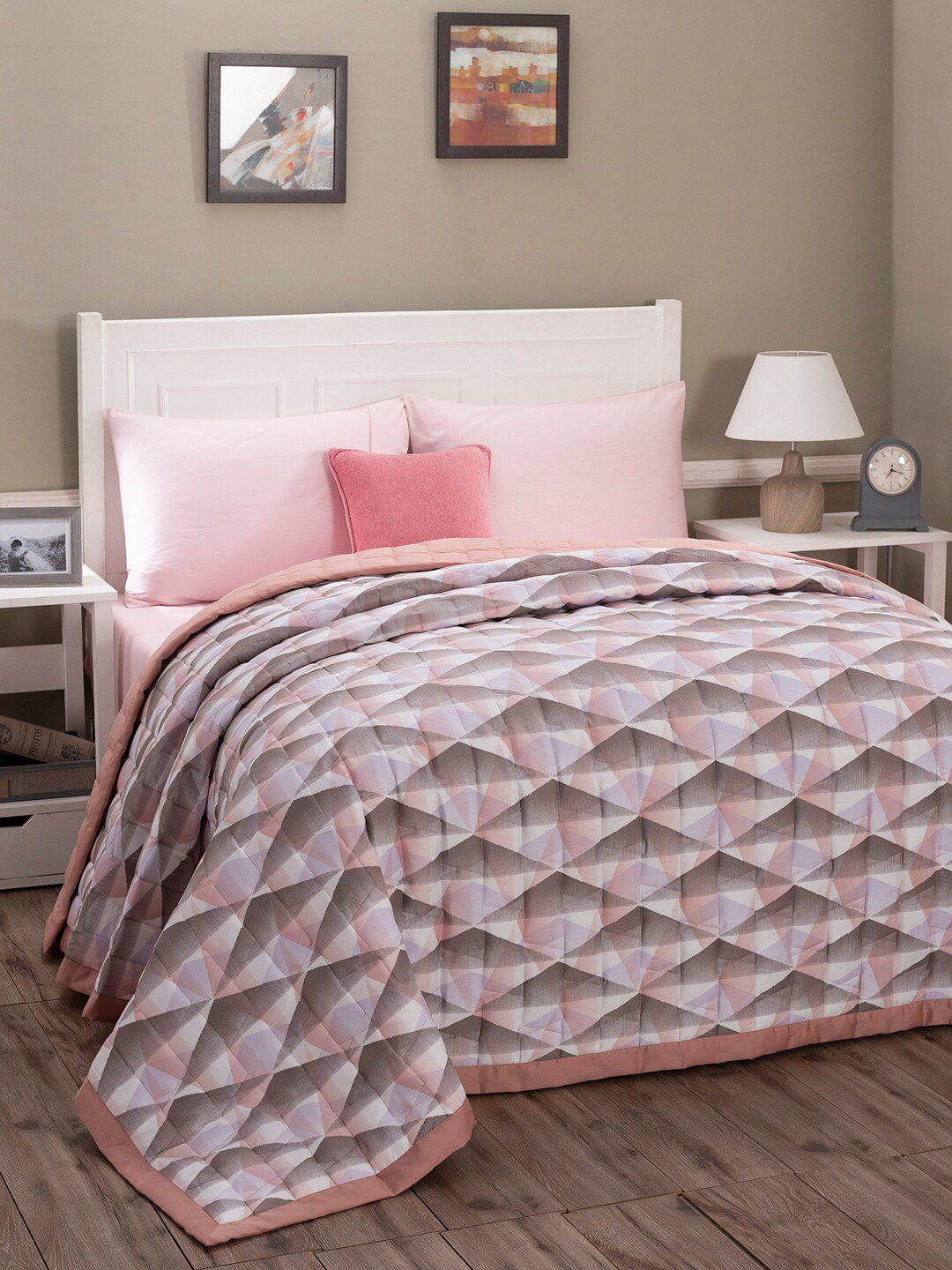 MASPAR Pink 100 GSM Cotton Quilted Double 6 Pcs Bedding Set Price in India