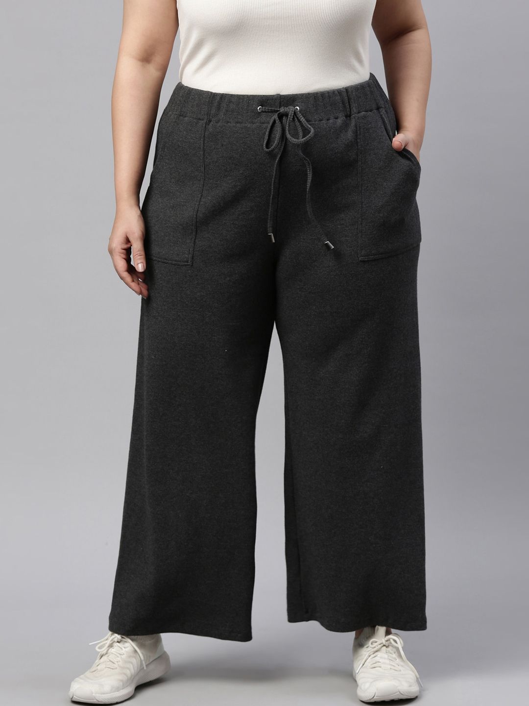 The Pink Moon Women Plus Size Grey Solid Pure Cotton Relaxed Fit Track Pants Price in India