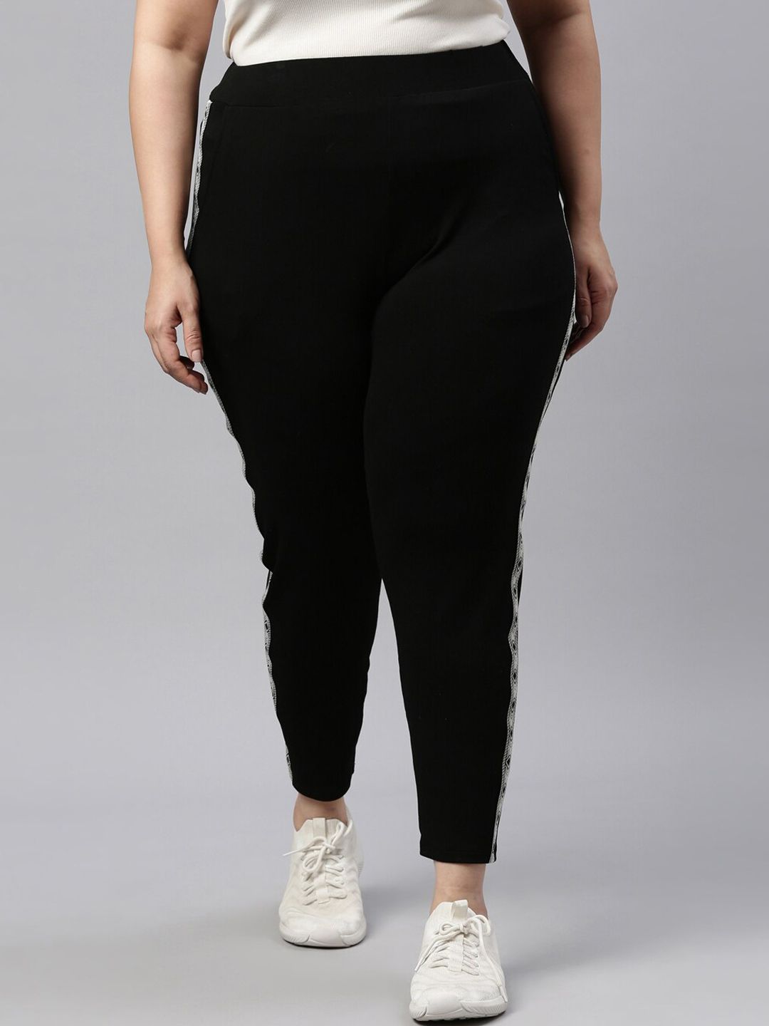 The Pink Moon Women Plus Size Black Solid Straight-Fit Track Pants Price in India