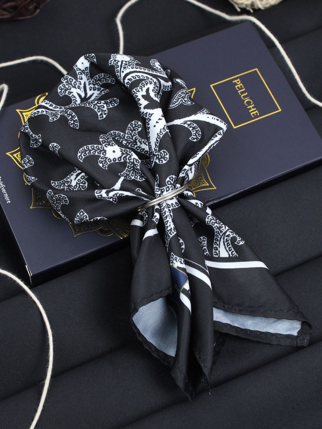 PELUCHE Men Black & White Printed Pocket Square
