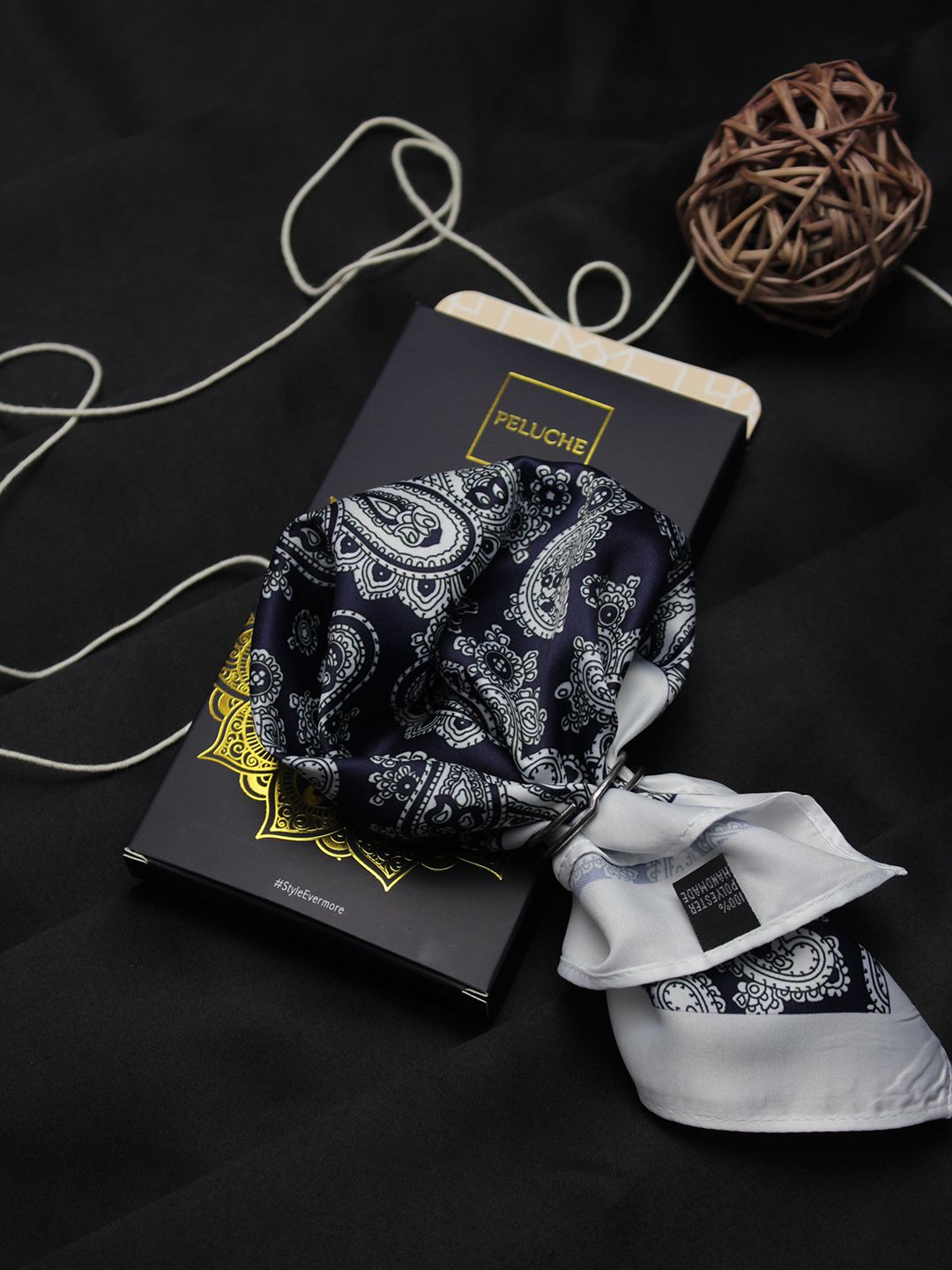 PELUCHE Men Blue & White Printed Pocket Square