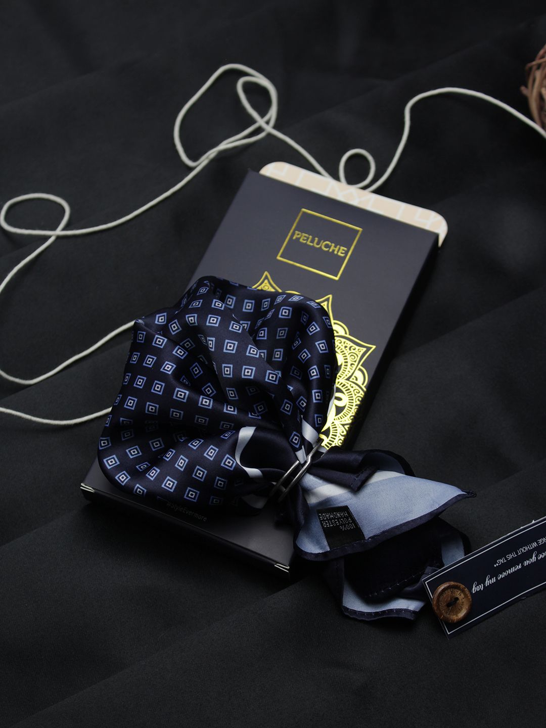 PELUCHE Men Blue & White Printed Pocket Square