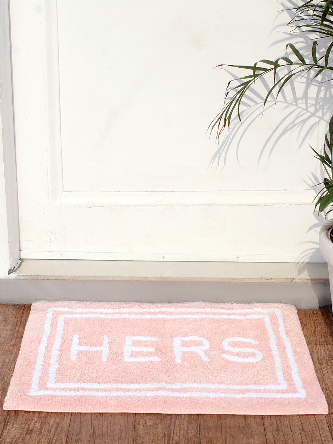 AVI Living Pink & White Printed Cotton 1400 GSM Bath Rugs Price in India