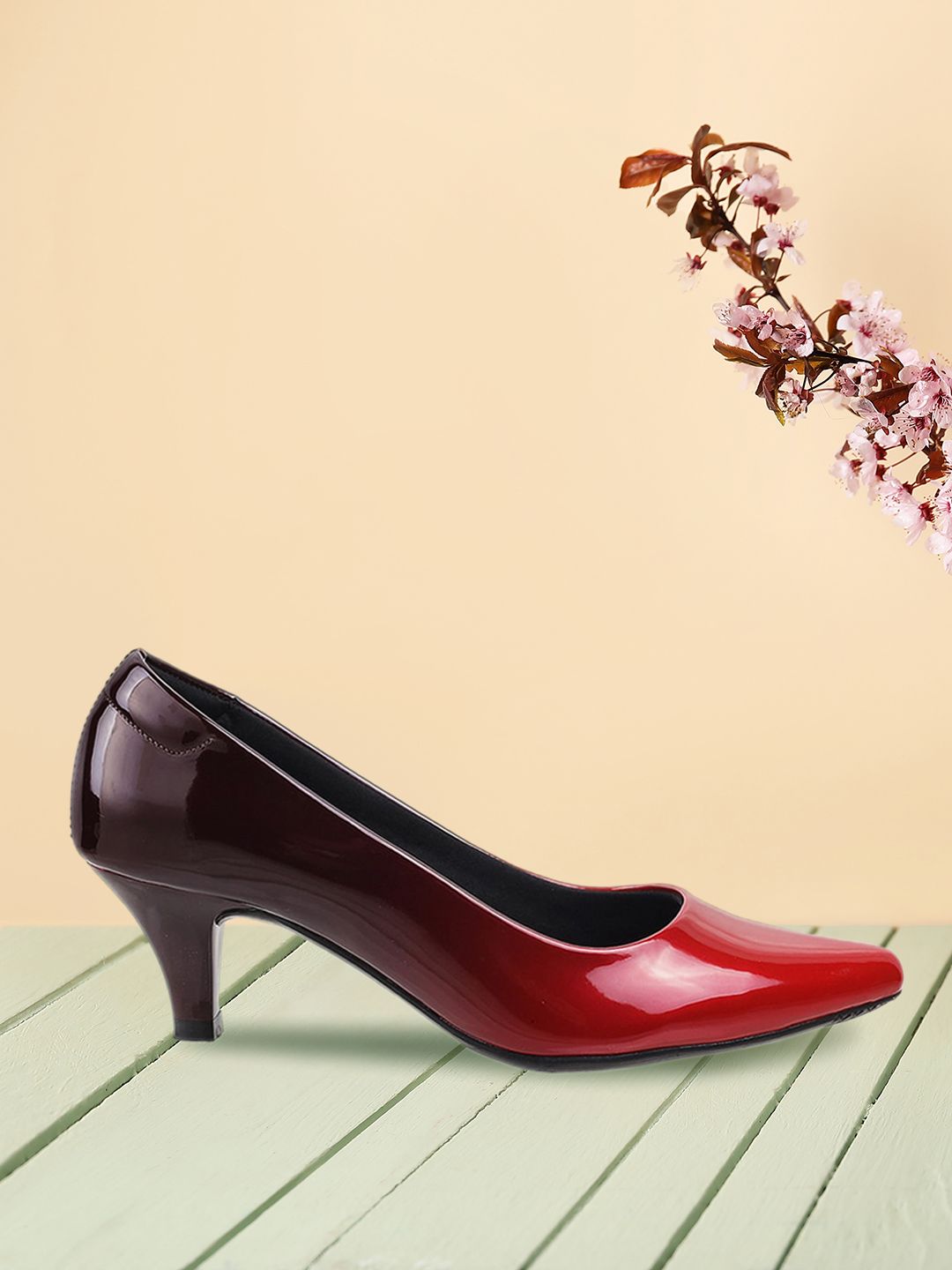 Metro Maroon Colourblocked Slim Pumps Price in India