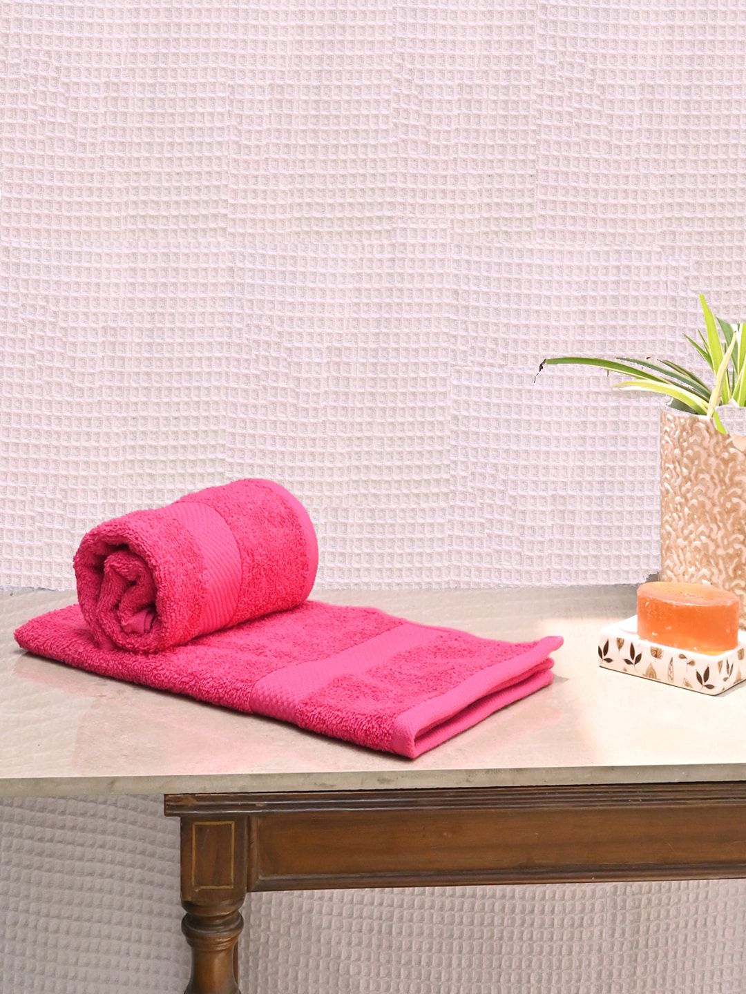 AVI Living Set Of 2 Pink Solid 500 GSM Cotton Hand Towels Price in India