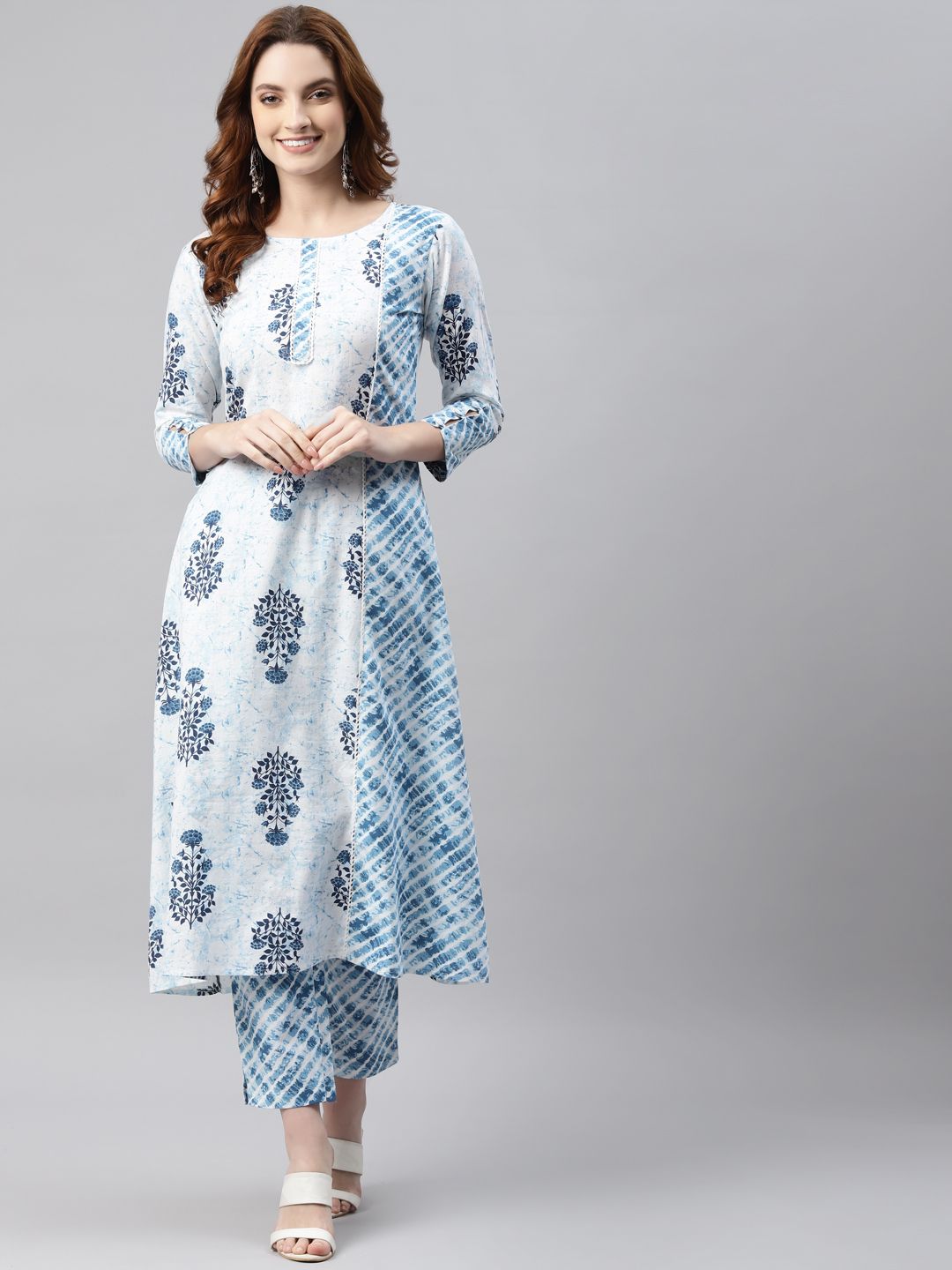 RAJGRANTH Women Blue & White Ethnic Motifs Printed Pure Cotton Kurta with Trousers Price in India