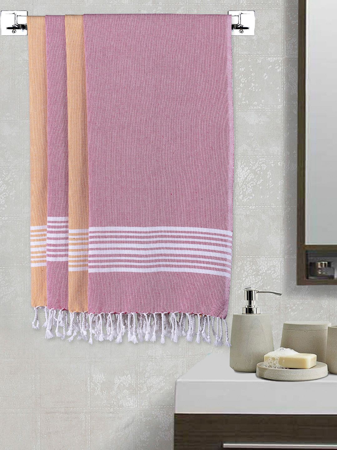 Arrabi Set Of 4 210 GSM Cotton Bath Towels Price in India