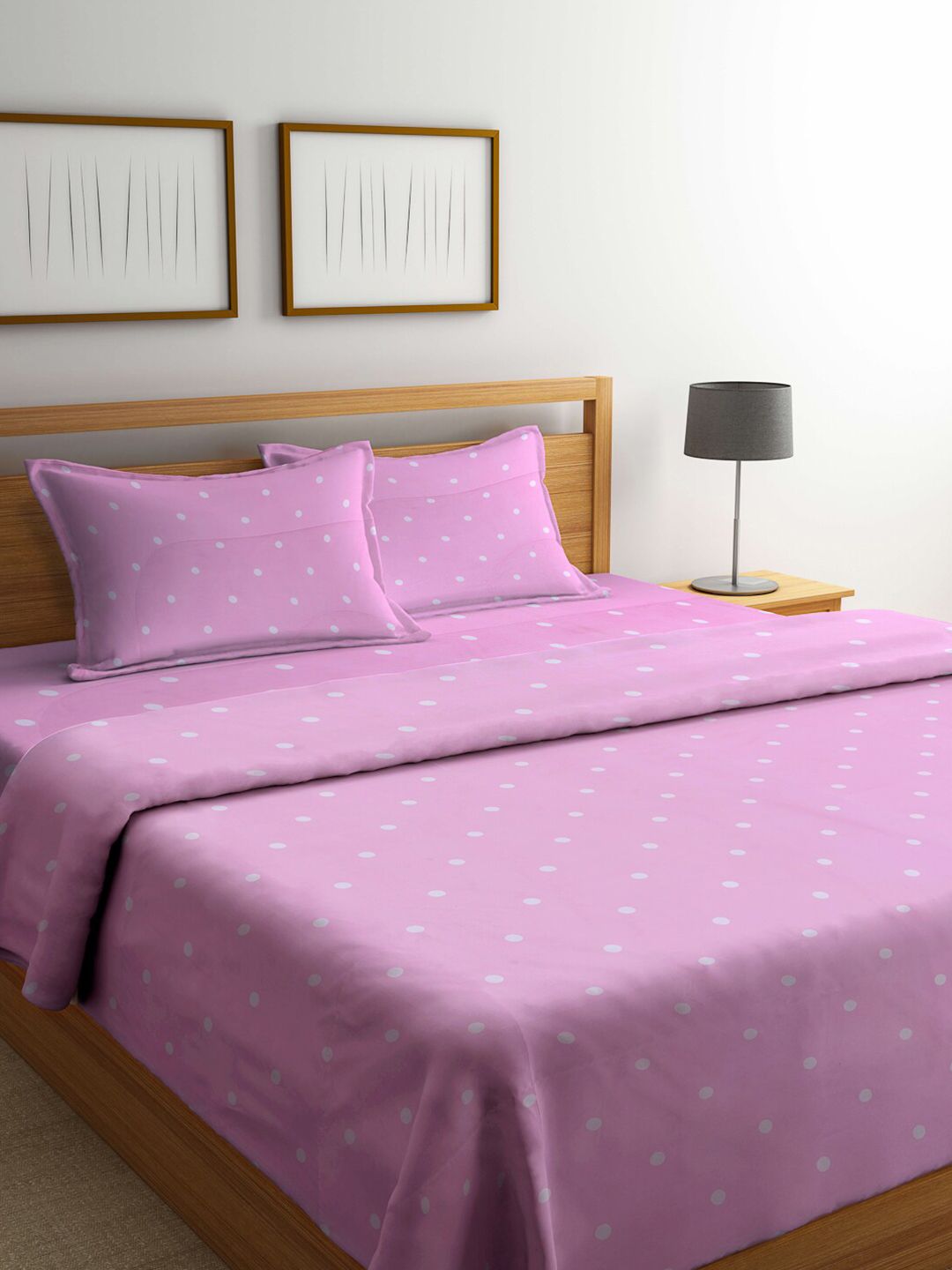 Arrabi Pink & White Polka Dots Mild Winter 550 GSM Double Bed Comforter Price in India