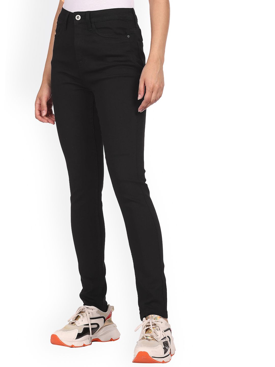 Sugr Women Black Solid Mid Rise Clean Look Jeans Price in India