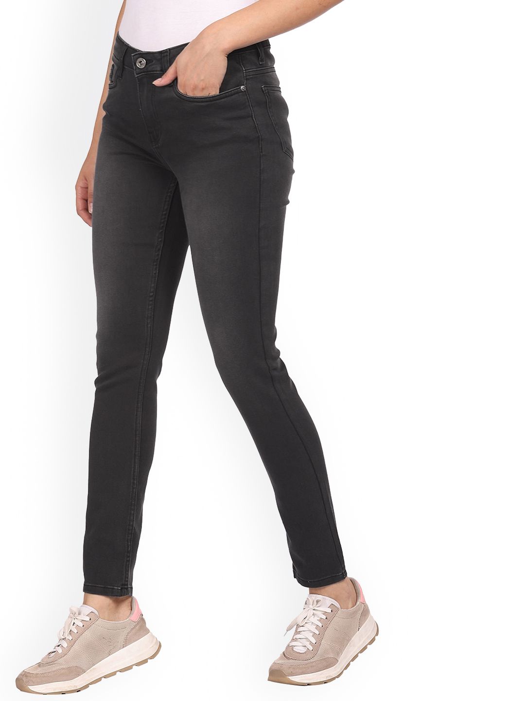 Sugr Women Black Heavy Fade Jeans Price in India