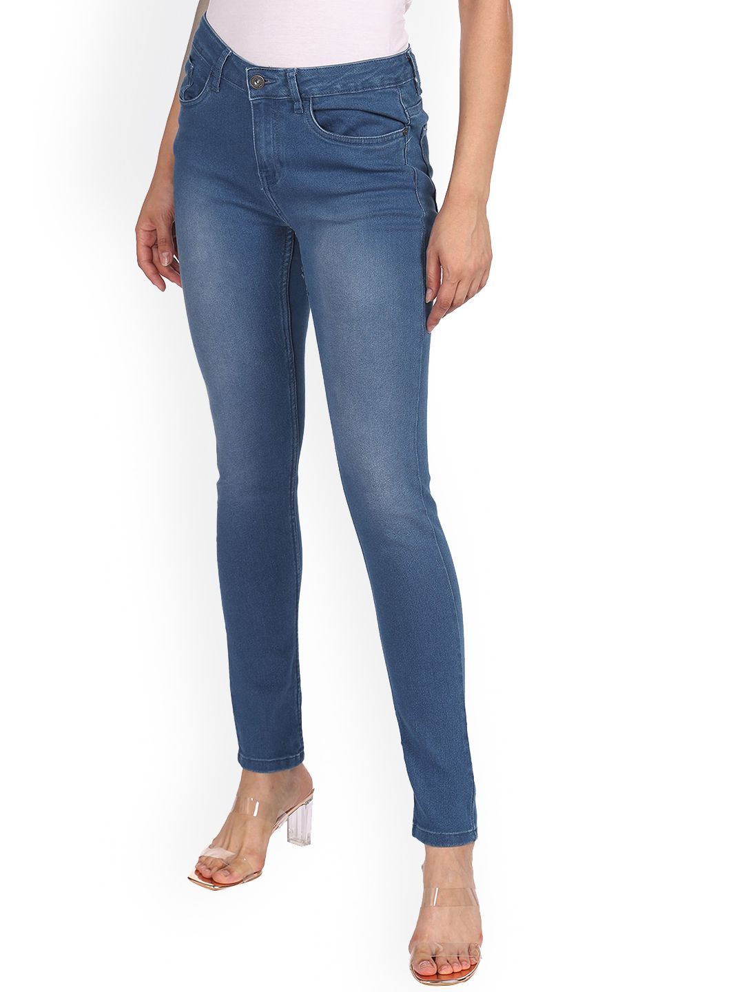 Sugr Women Blue Light Fade Jeans Price in India