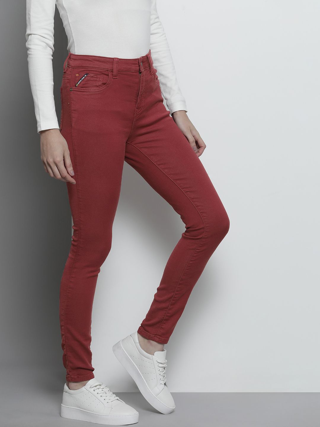 Nautica Women Maroon Skinny Fit Stretchable Jeans Price in India