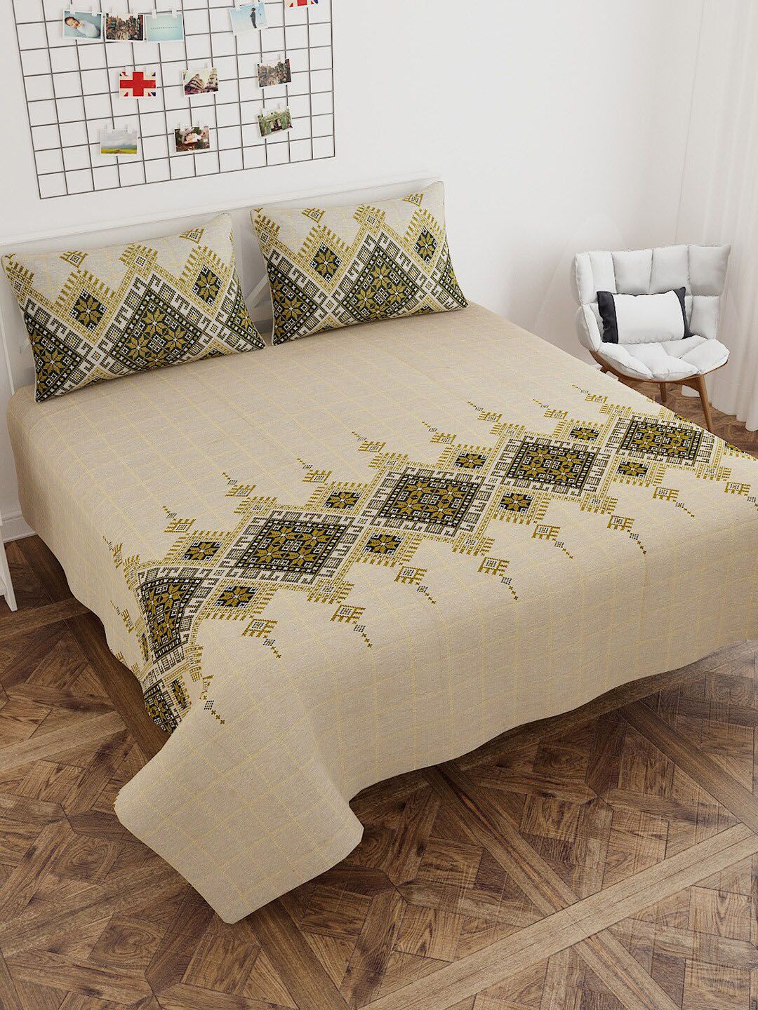 MULTITEX Beige & Green Printed Cotton 380 TC Double King Bed Covers Price in India