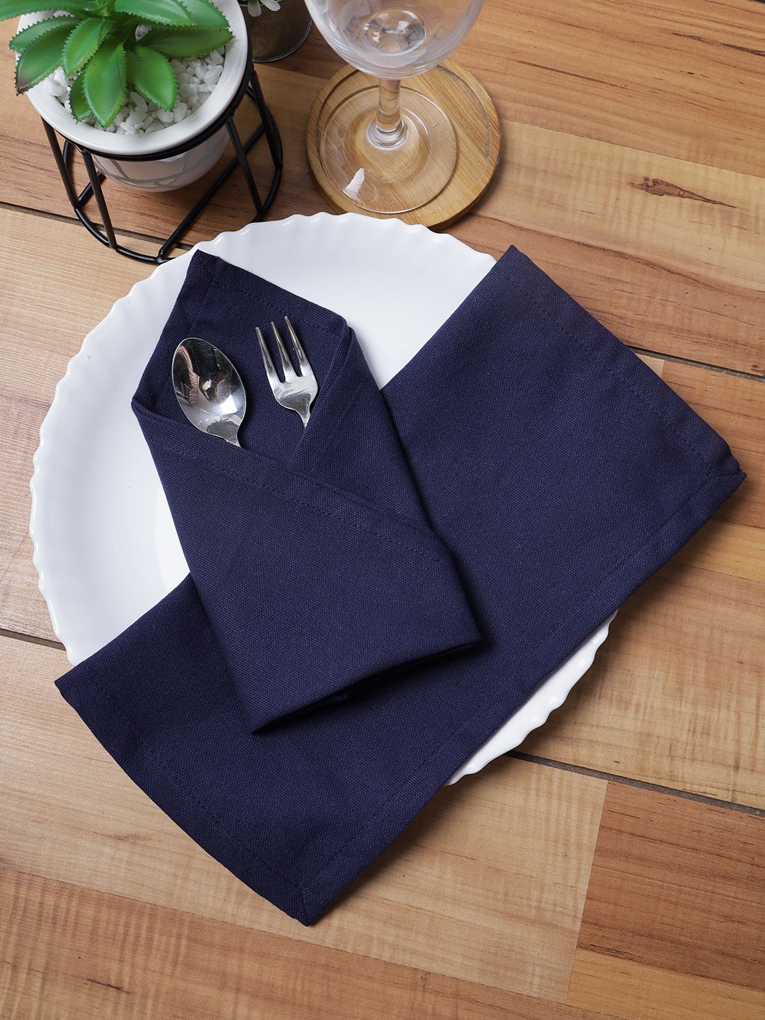 Soumya Set Of 6 Navy Blue Solid Pure Cotton Table Napkins Price in India