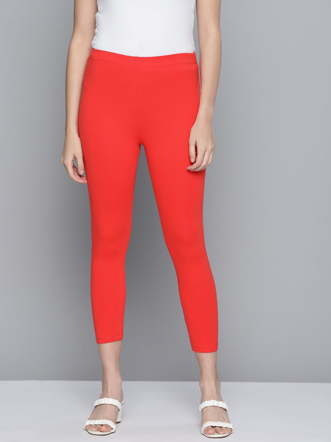 HERE&NOW Women Red Solid Ankle Length Leggings Price in India