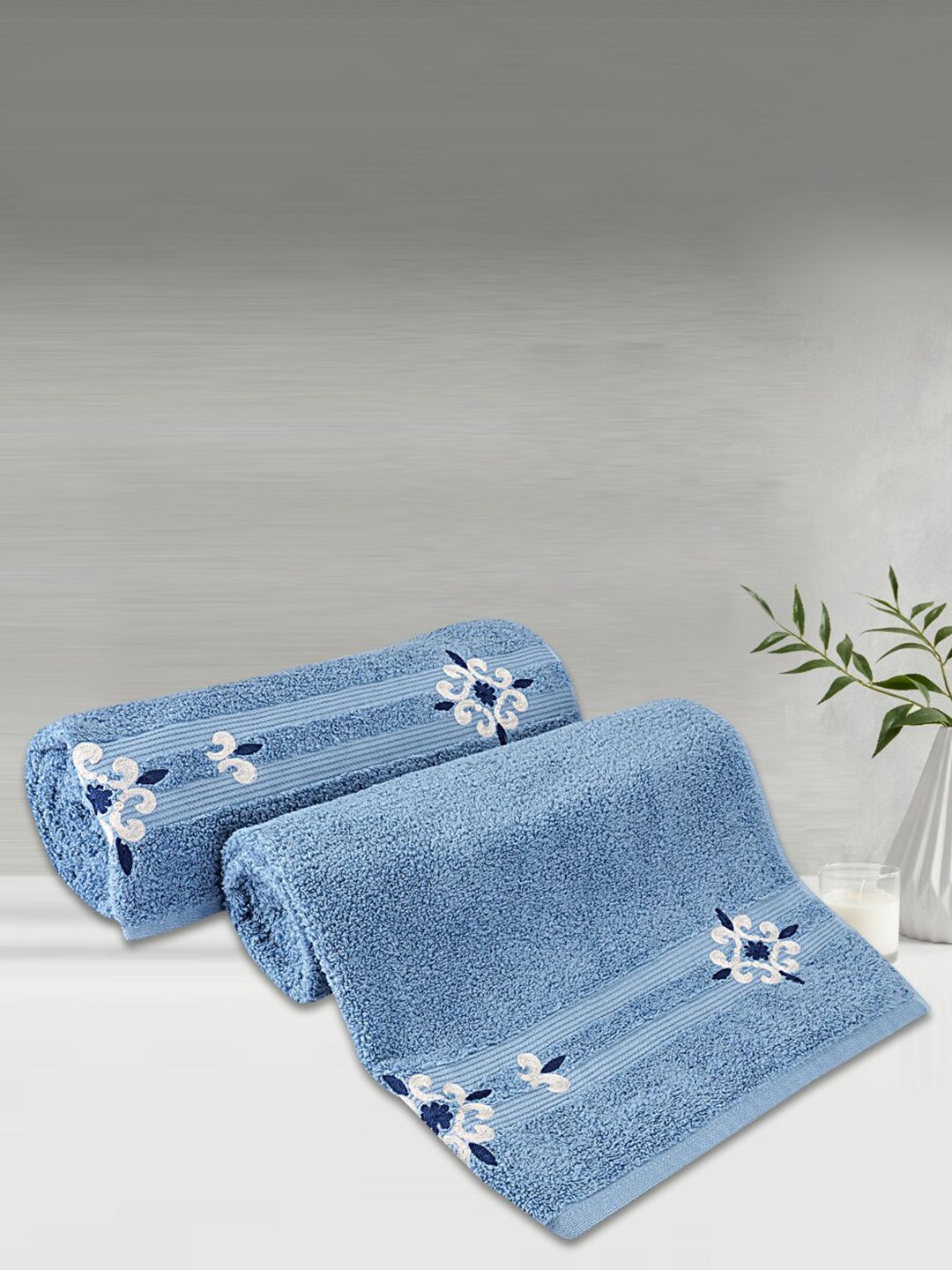 LUSH & BEYOND Set Of 2 Blue & White Printed 500 GSM Pure Cotton Bath Towels Price in India
