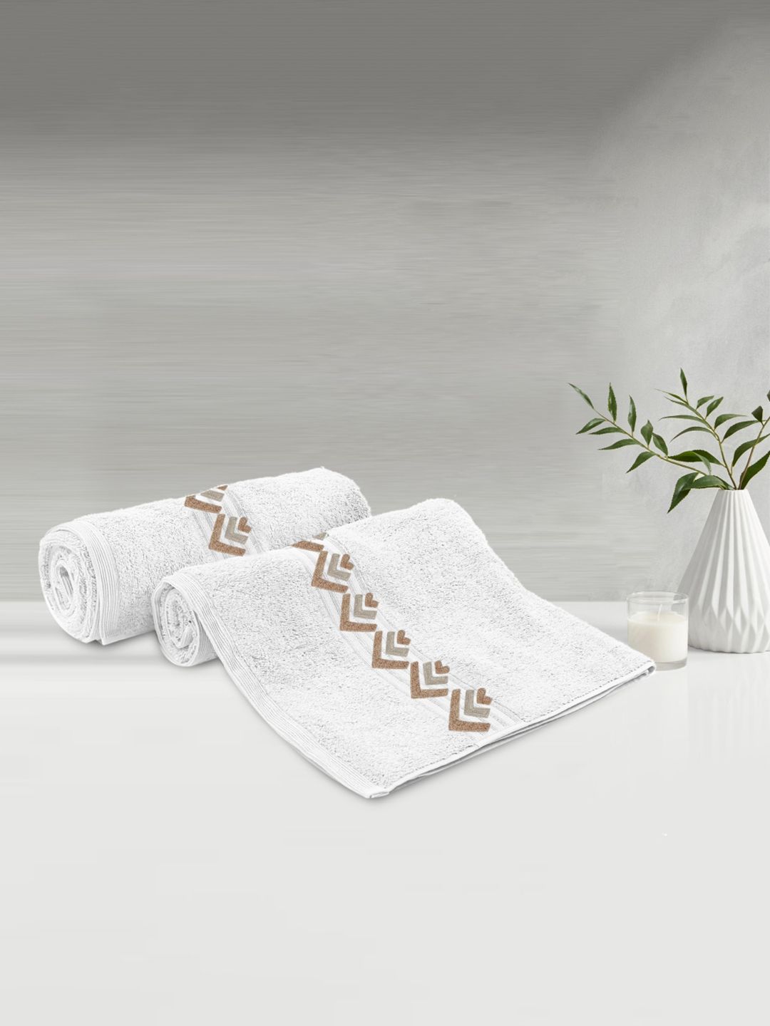 LUSH & BEYOND Set Of 2 White & Beige Printed 500 GSM Pure Cotton Bath Towels Price in India