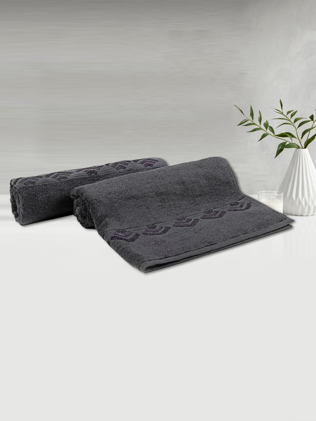 LUSH & BEYOND Set Of 2 500 GSM Pure Cotton Bath Towels Price in India