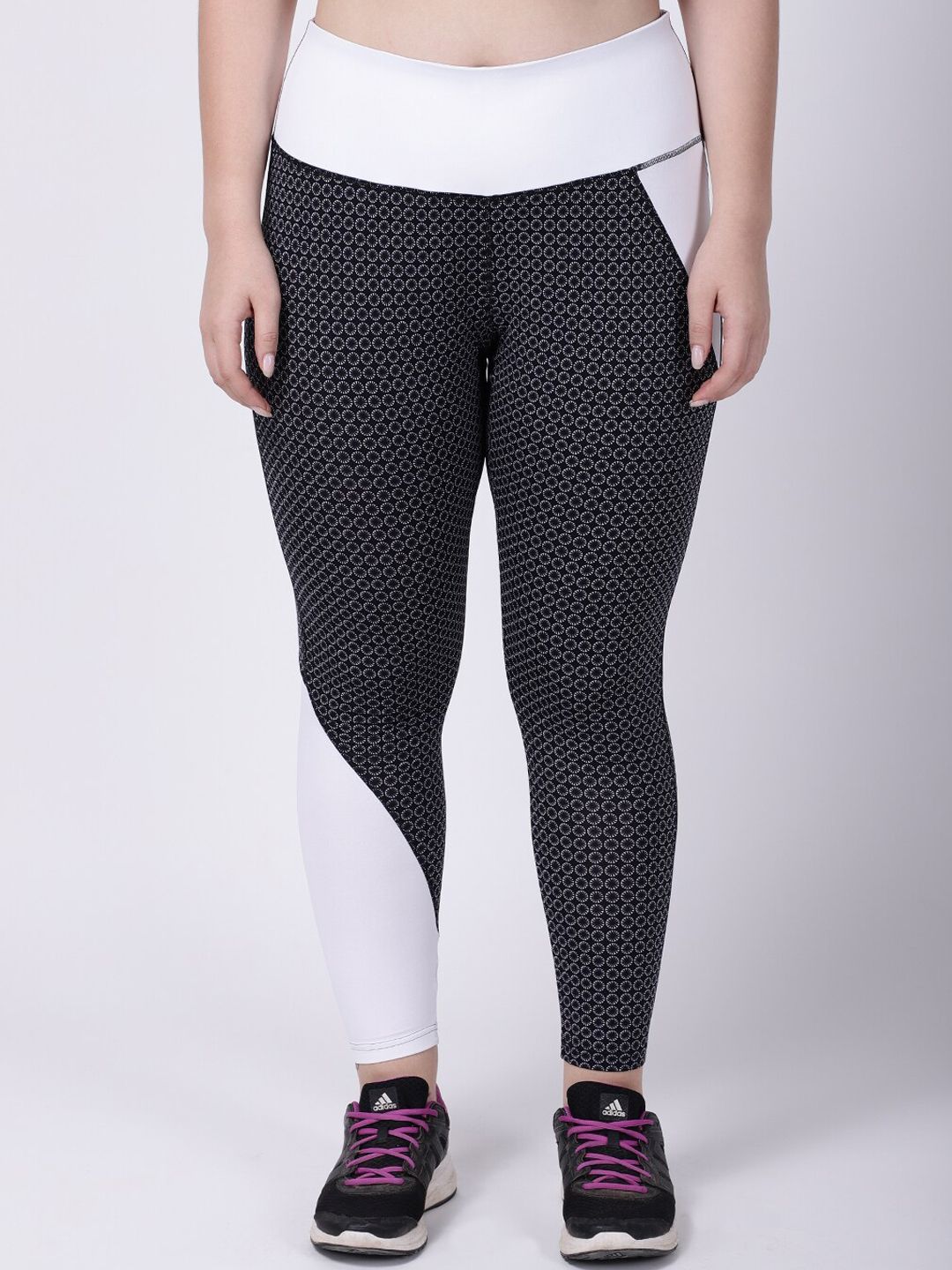 STUDIOACTIV Women Plus Size Black & White Printed Roadrunner Tights Price in India