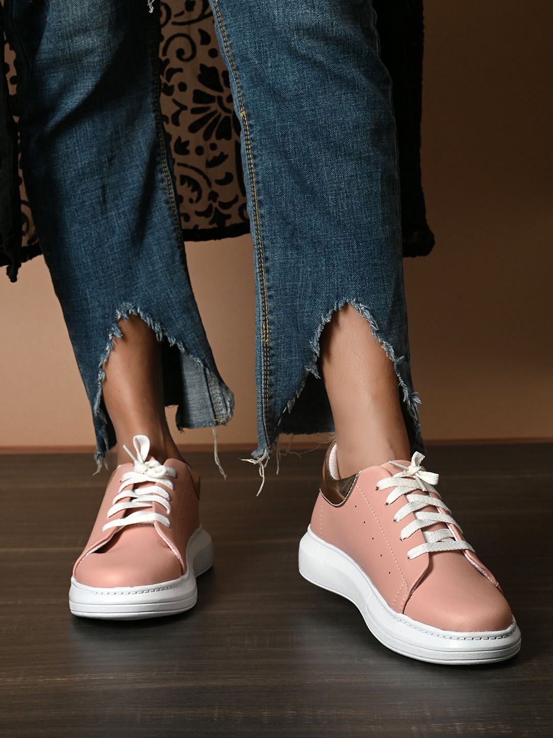 El Paso Women Peach Solid Synthetic Leather Lace-Up Casual Sneakers Price in India