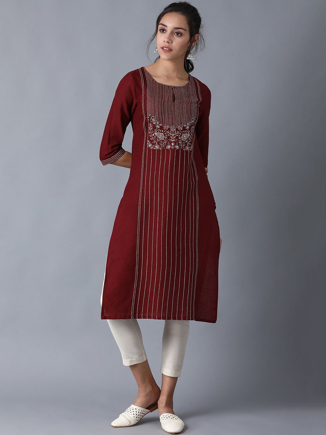 W Women Maroon Geometric Striped Keyhole Neck Thread Work Kurta Price in India