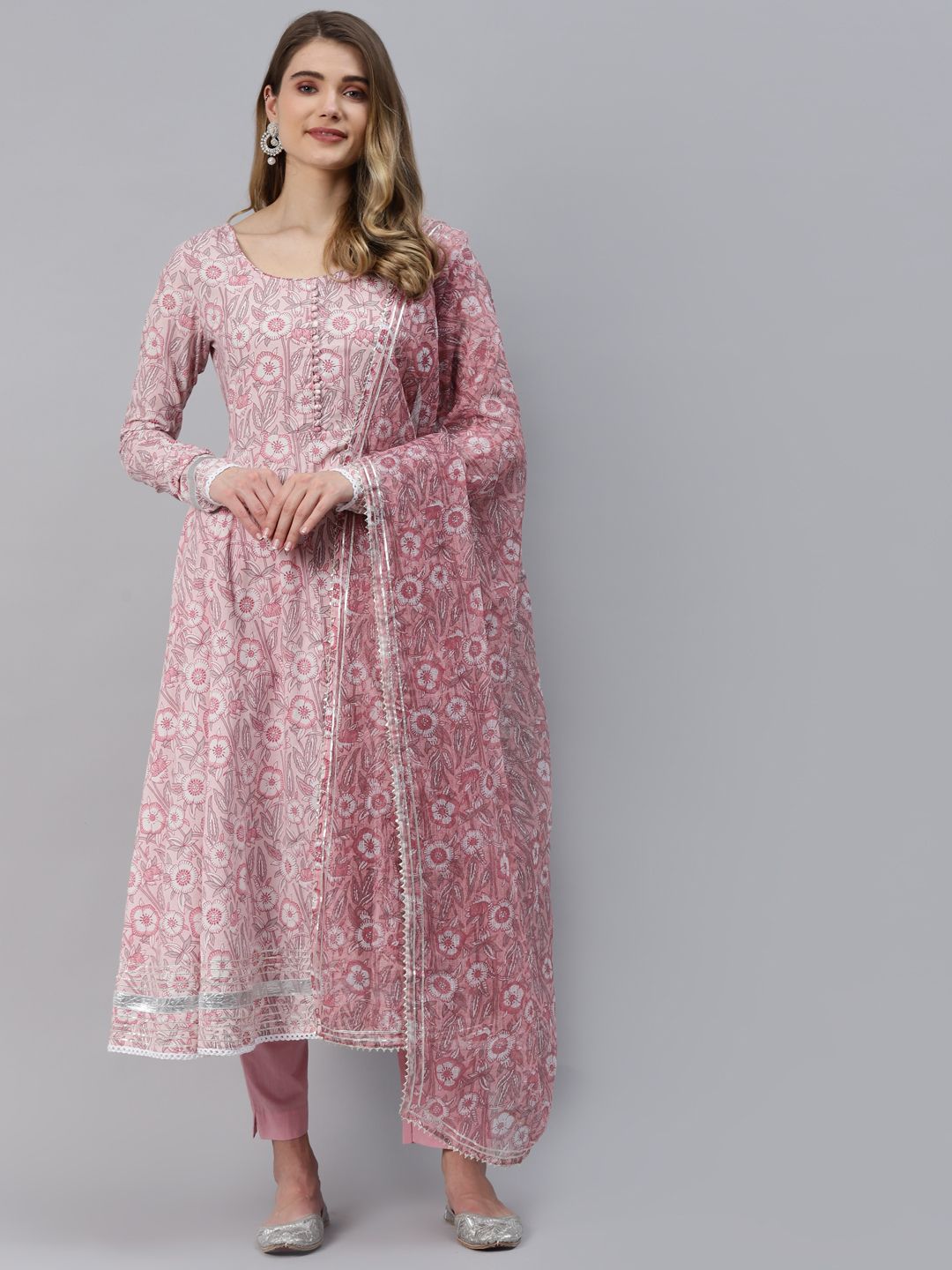 Divena Women Pink  Floral Printed Gotta Patti Pure Cotton Anarkali Kurta Set Price in India