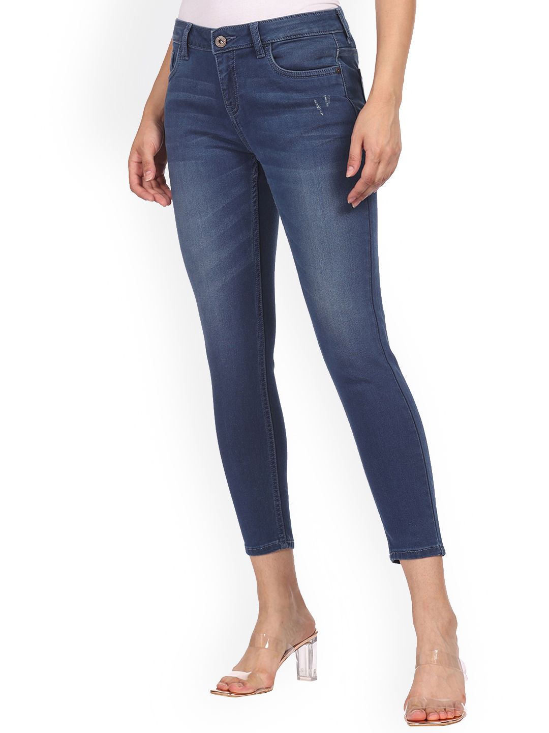 Sugr Women Blue Light Fade Mid Rise Stone Washed Jeans Price in India