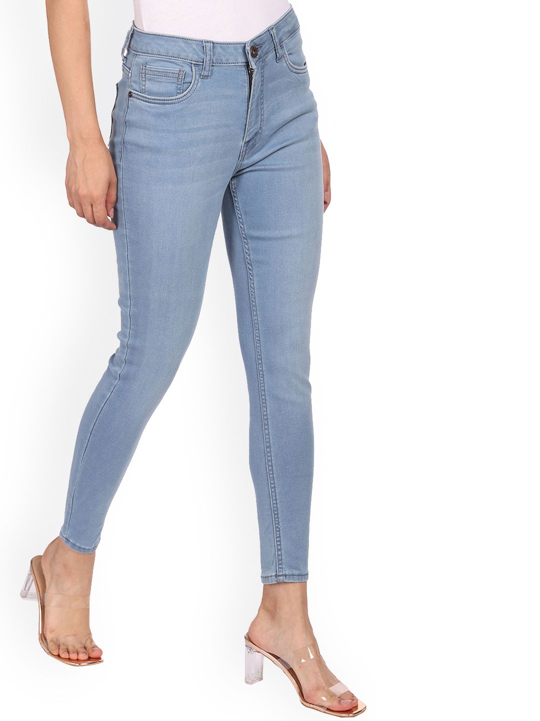 Sugr Women Blue Light Fade Jeans Price in India