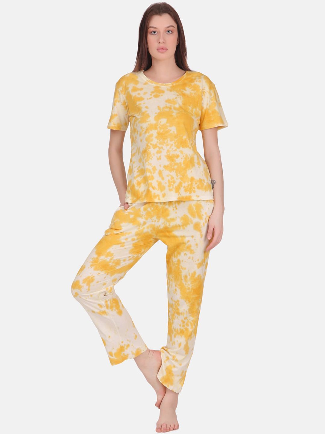 Masha Women Yellow Tie & Dye Print Pure Cotton Night Suit Price in India